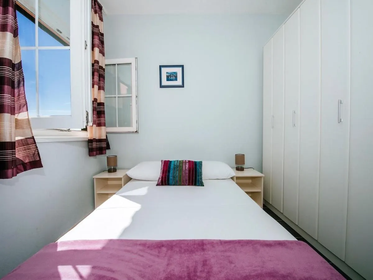 Bright Apartment In Dalmatia By The Sea Starigrad Paklenica